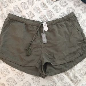 Green Aerie comfy shorts